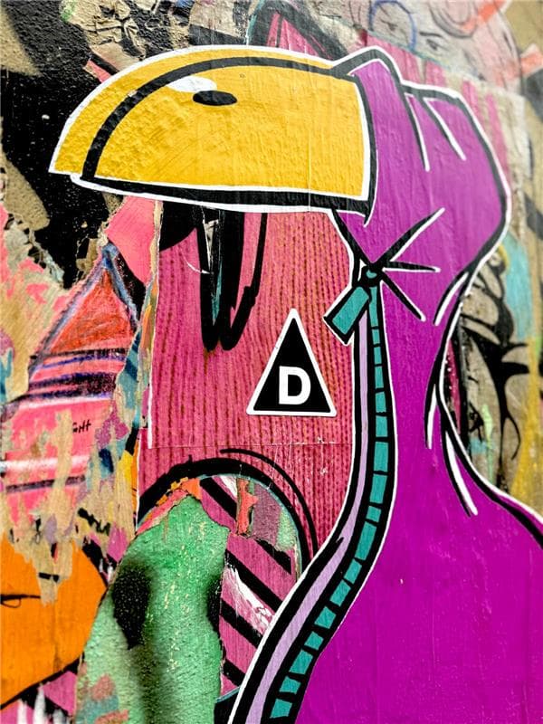 Cartoon grafitti flamingo